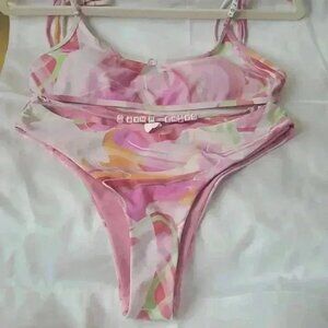 Bikini swirl paint pattern